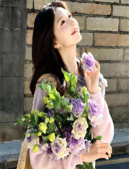 《家庭主妇的逆袭》美学价值分析：艺术美感与审美特征探讨